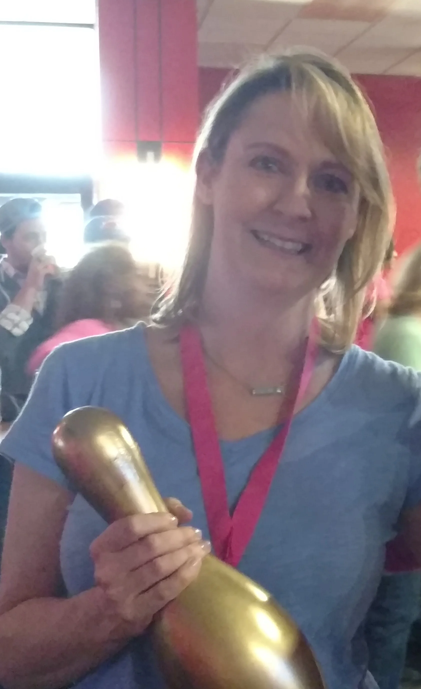 Top female bowler Elizabeth Roark.jpg