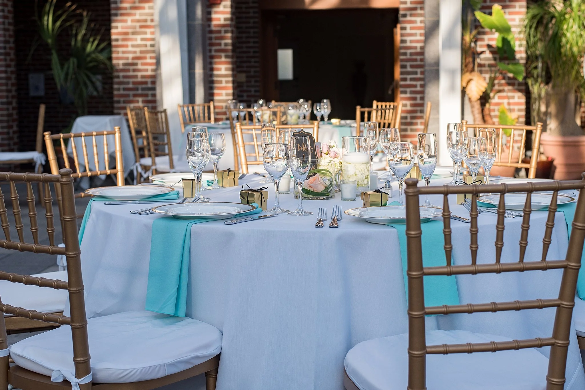 turquoise wedding colors