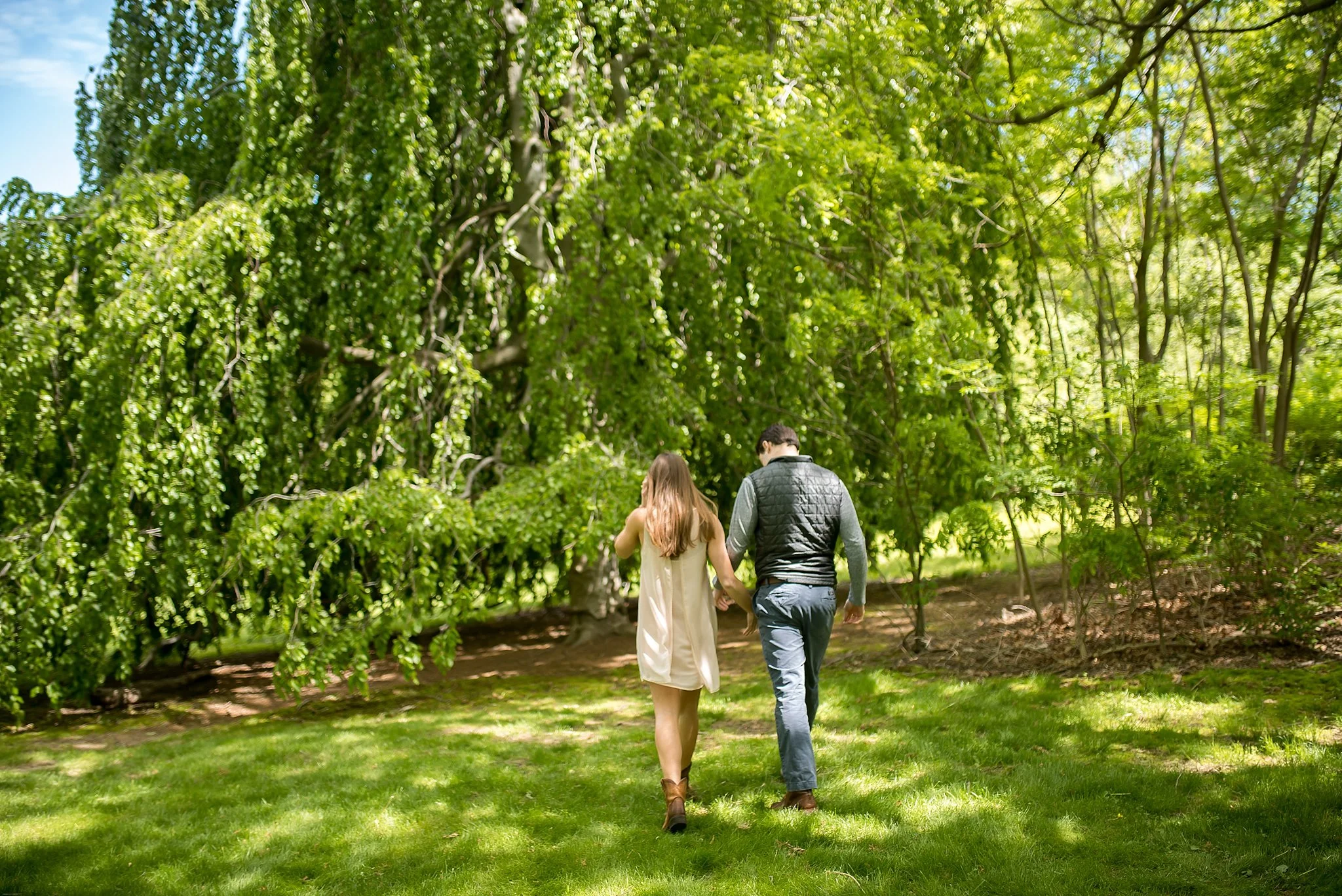 Picnic engagement session at Larz Anderson Park
