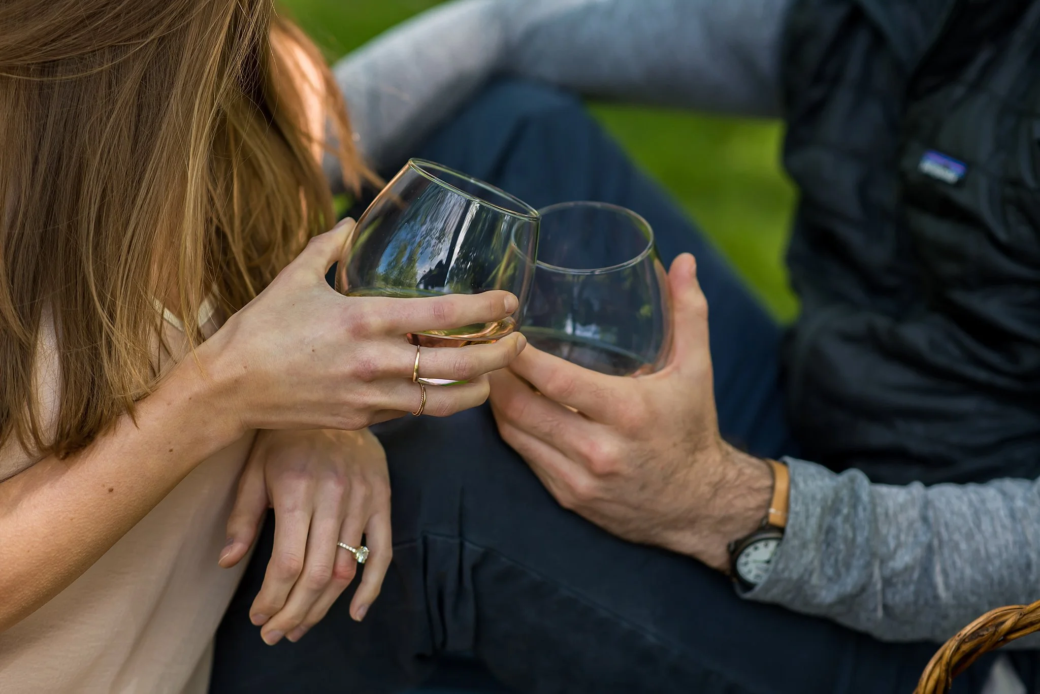Picnic engagement session in Larz Anderson Park