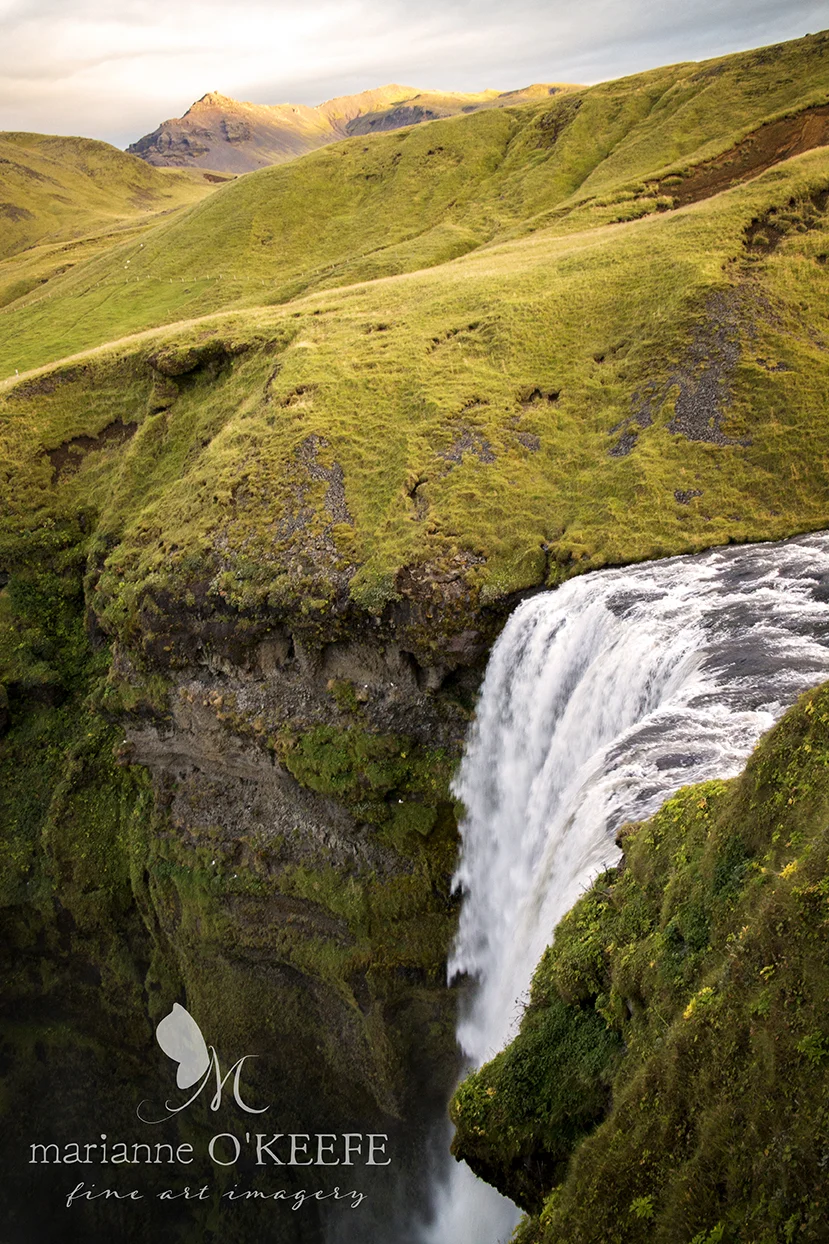 22Iceland81_waterfall.jpg