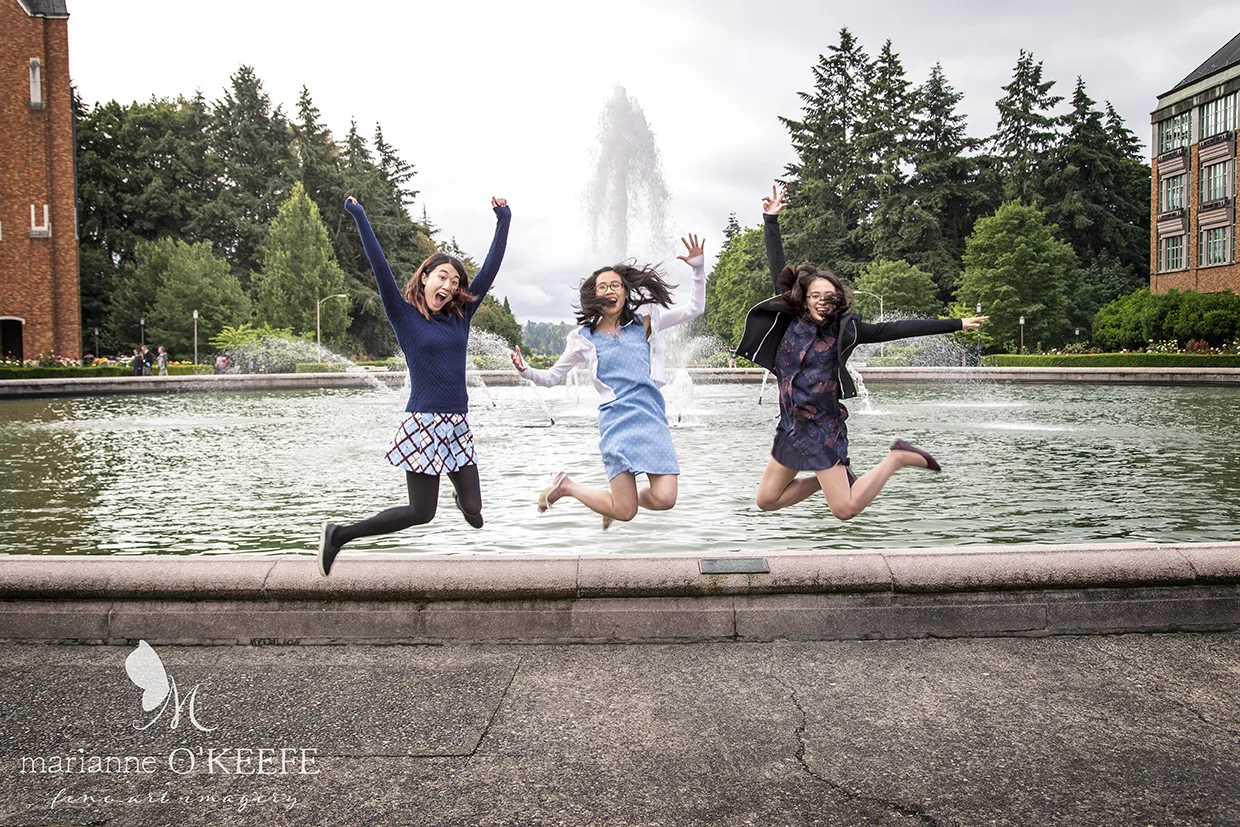 DangFamily33_Fountain_sisters.jpg