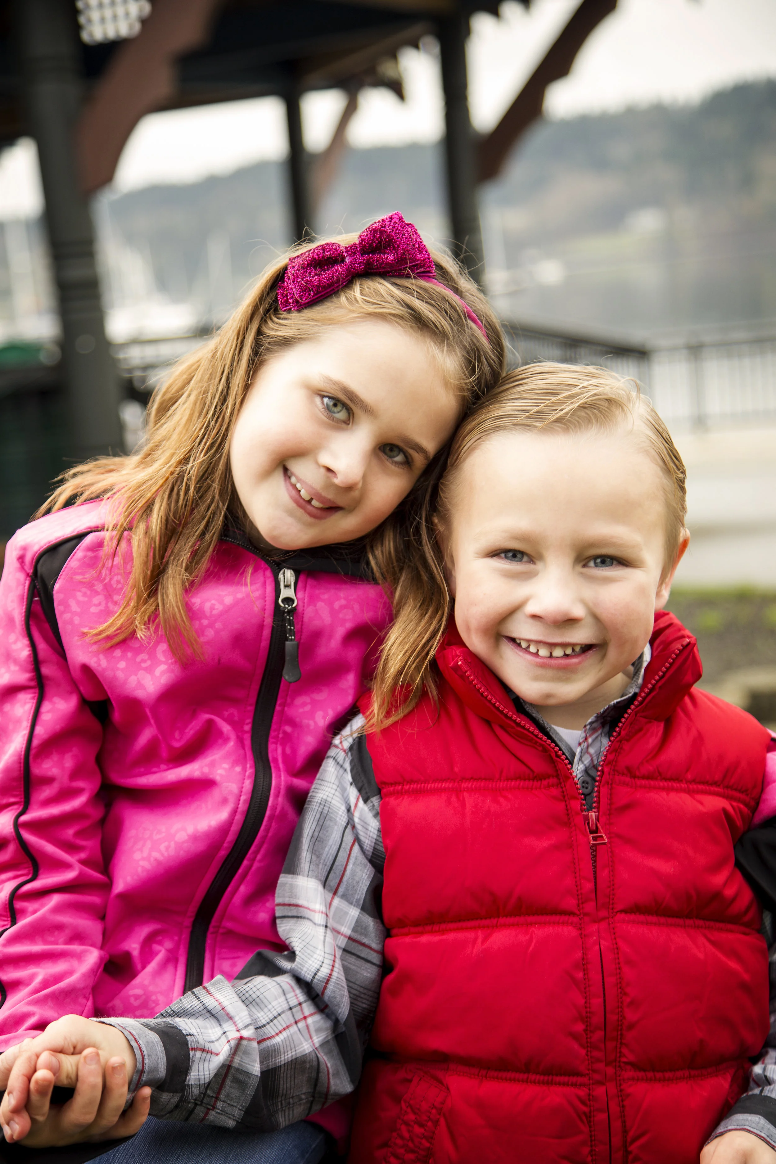A&KHoliday19_kids.jpg