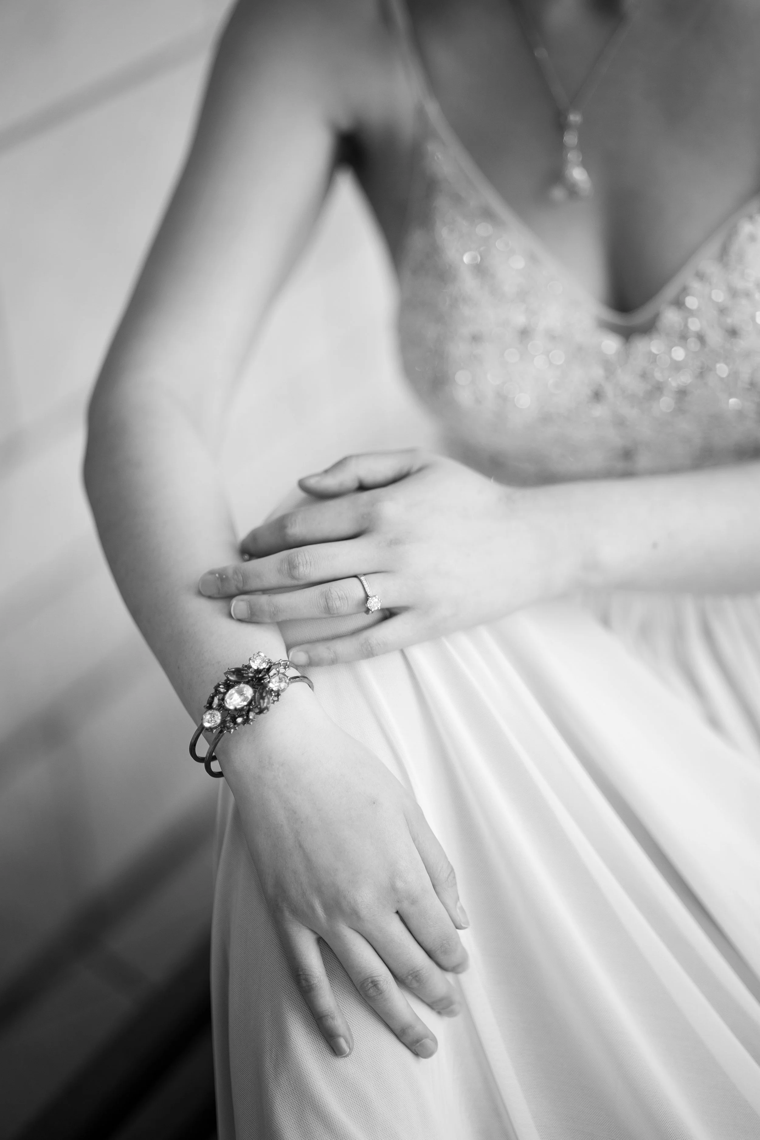 D&TWedding115_detail_b&w.jpg