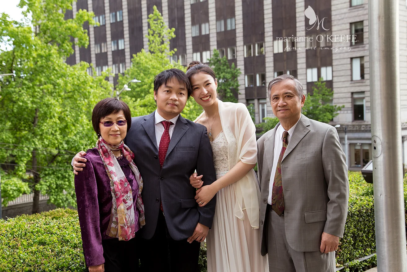 D&TWedding65_group_web.jpg
