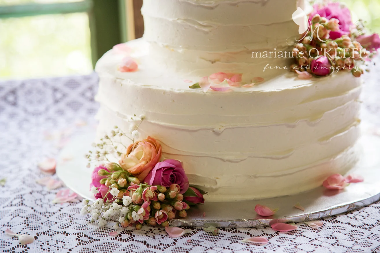 A&ZWedding230_cake_web.jpg