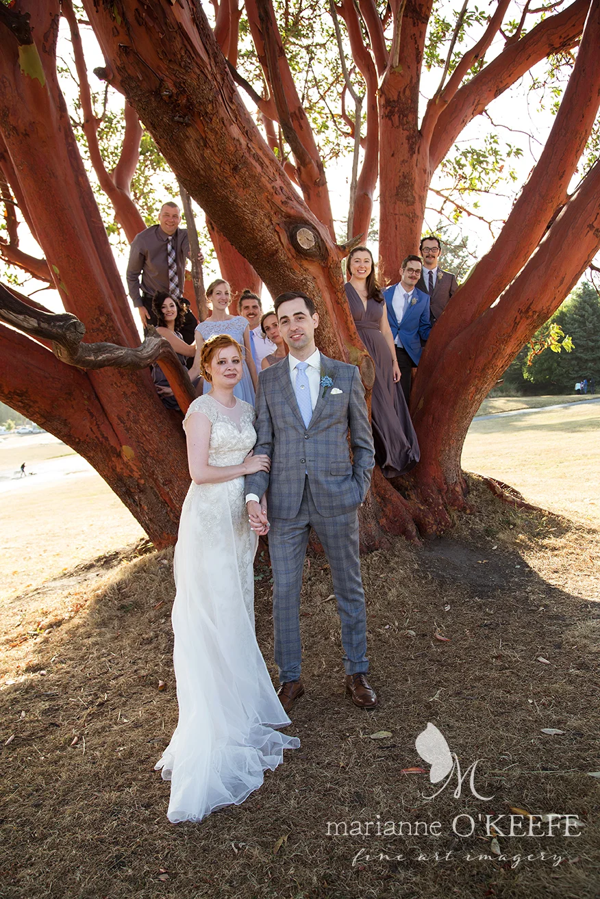 D&W106_weddingparty_web.jpg
