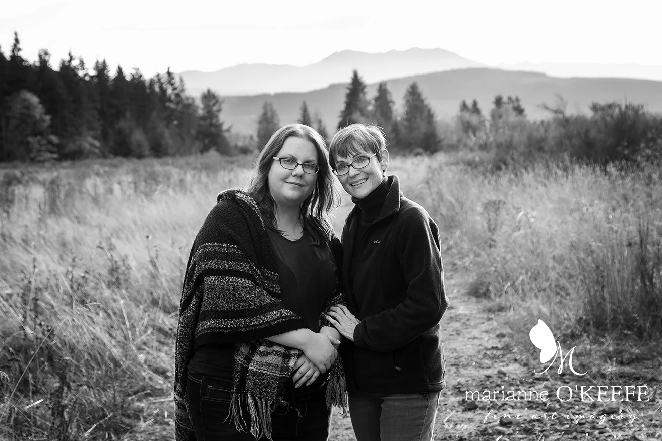KiriKatie5_b&w_web.jpg