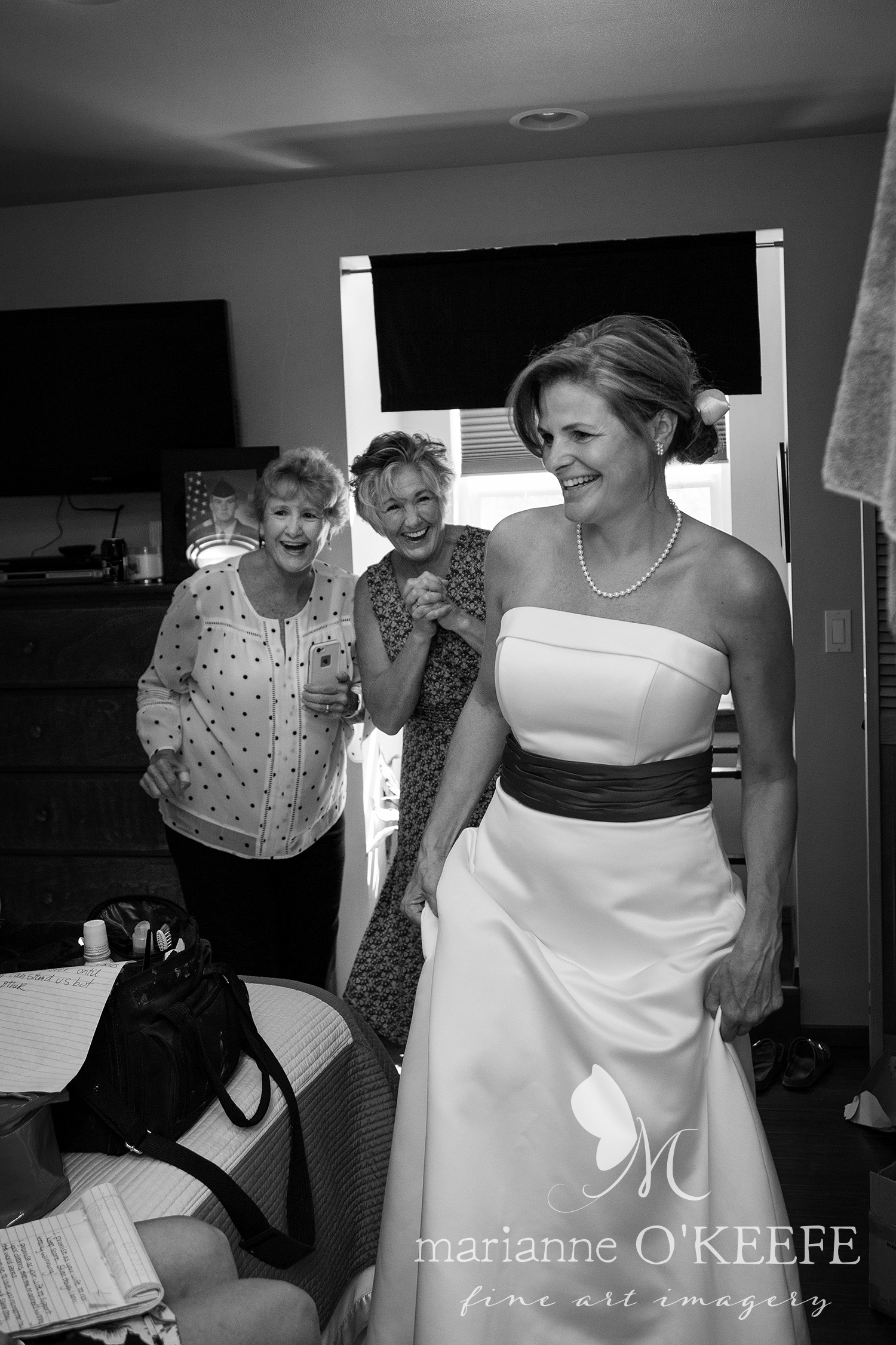 Vic&Tara26_b&w_web.jpg