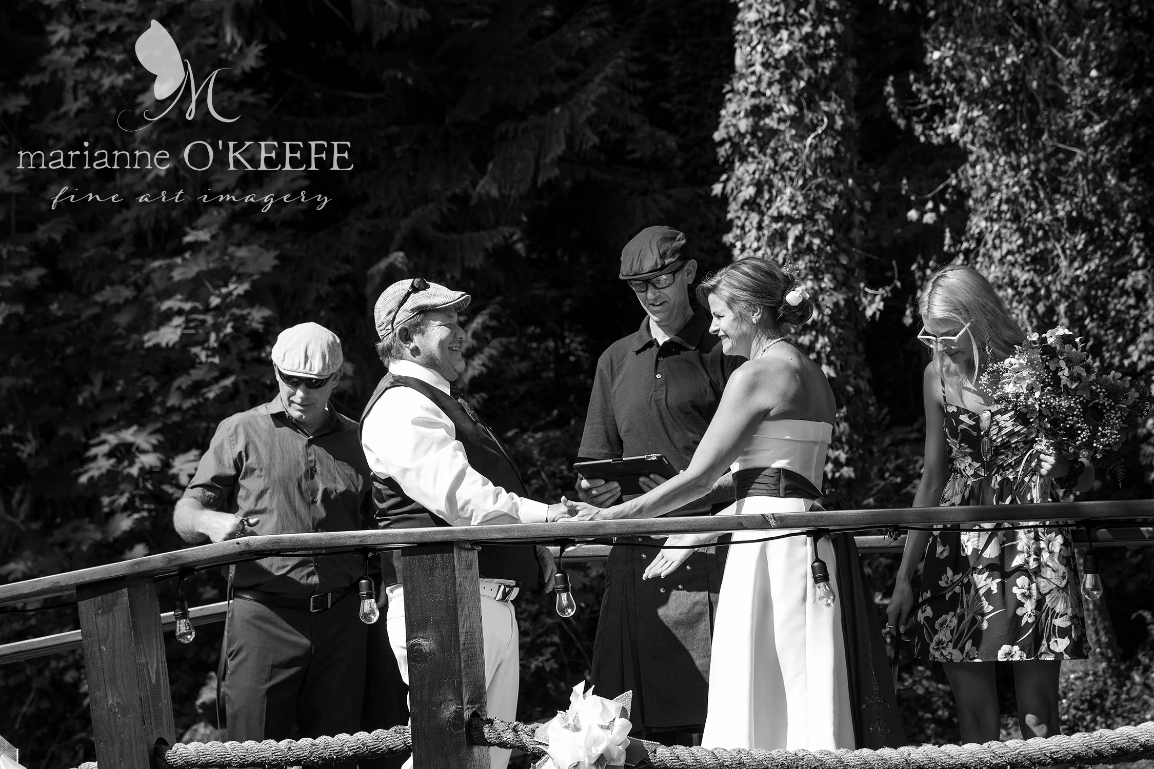 Vic&Tara99_b&w_web.jpg