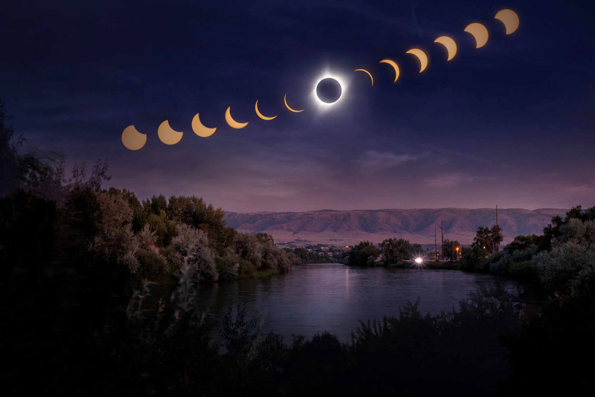 EclipseLandscapeNew_crop.jpg