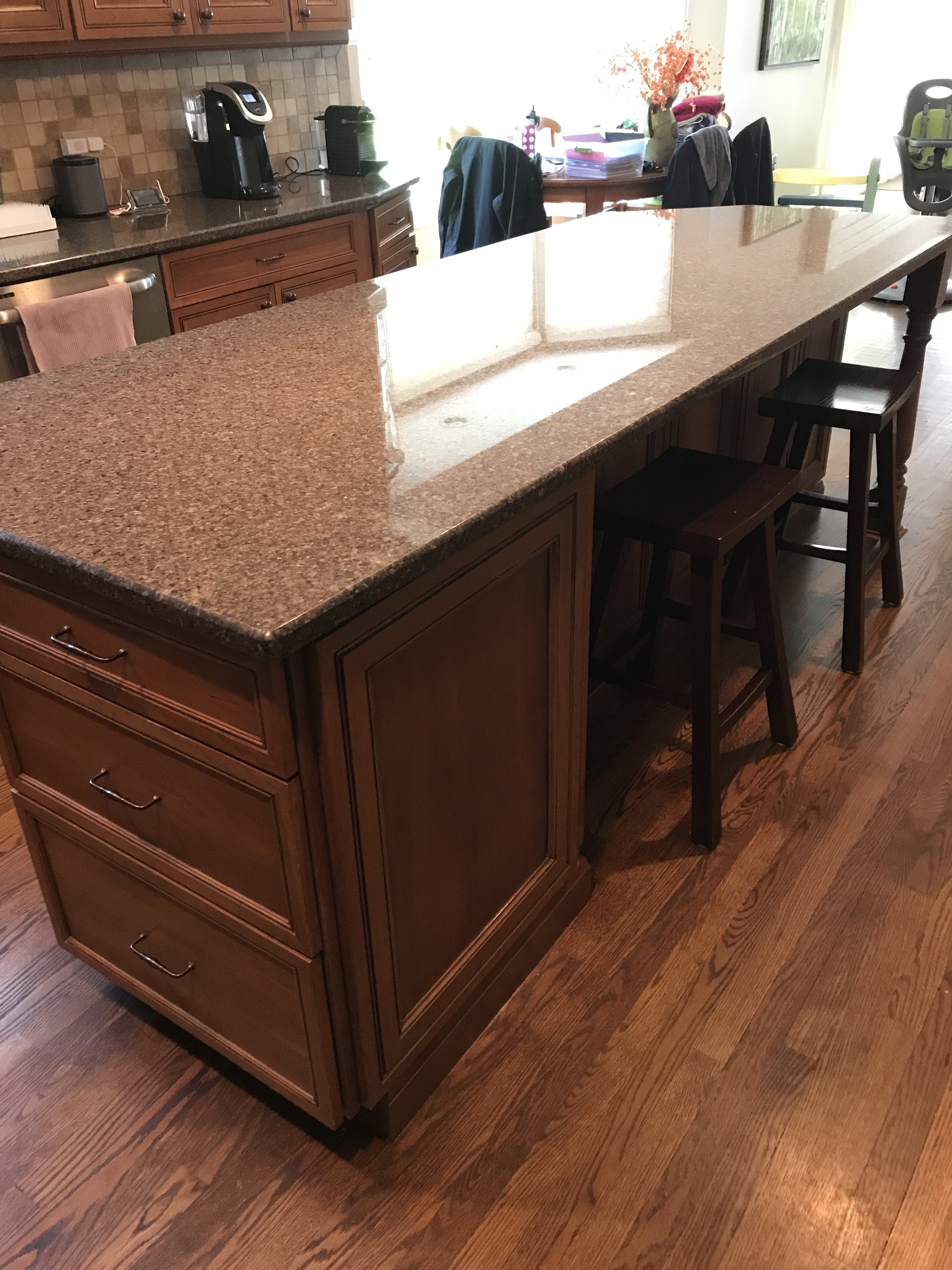 Beautiful Chef's Kitchen Medium Brown Glass Stainless Steel