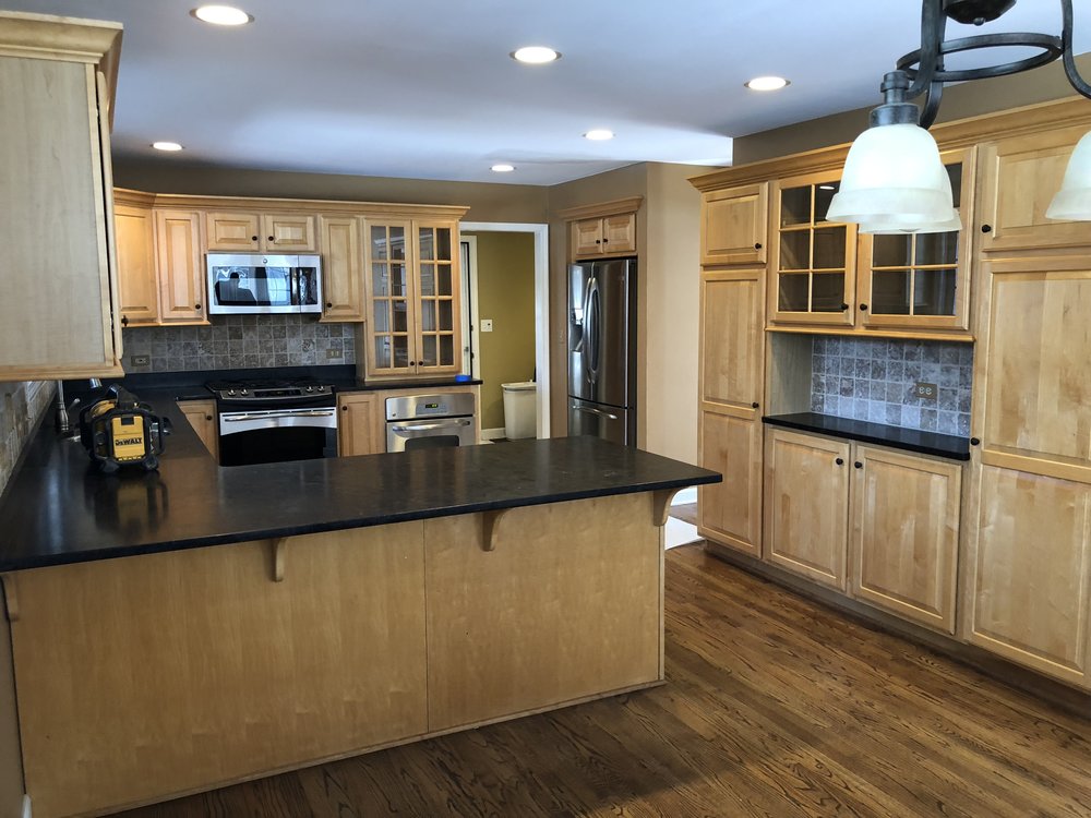 light wood kitchen pantry cabinet beautiful wood kitchen soapstone counters pantry stainless steel appliances bar green kitchens light wood kitchen pantry cabinet beautiful wood kitchen soapstone counters pantry stainless steel appliances bar green kitchens