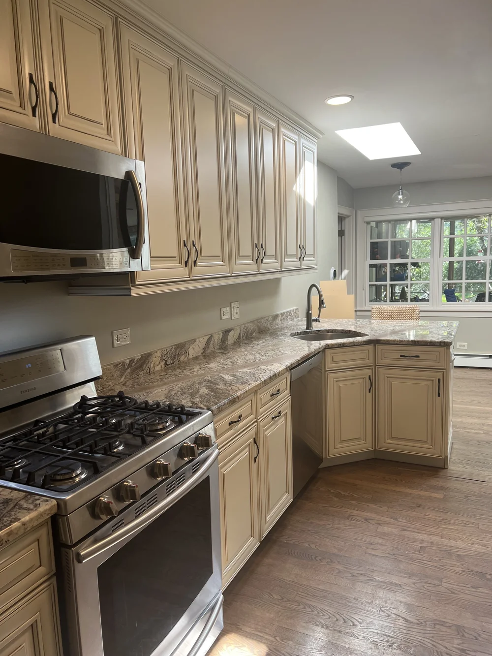 Antique White Kitchen Cabinets With Stainless Steel Appliances Photo Inspiration