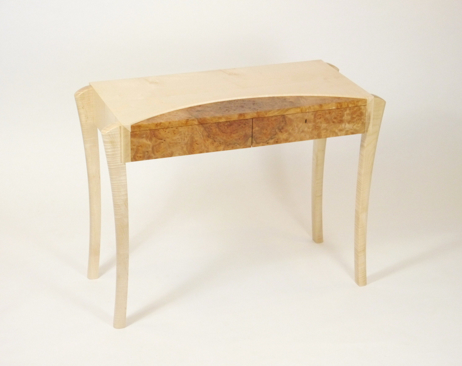 The Edinburgh Dressing Table 6.JPG