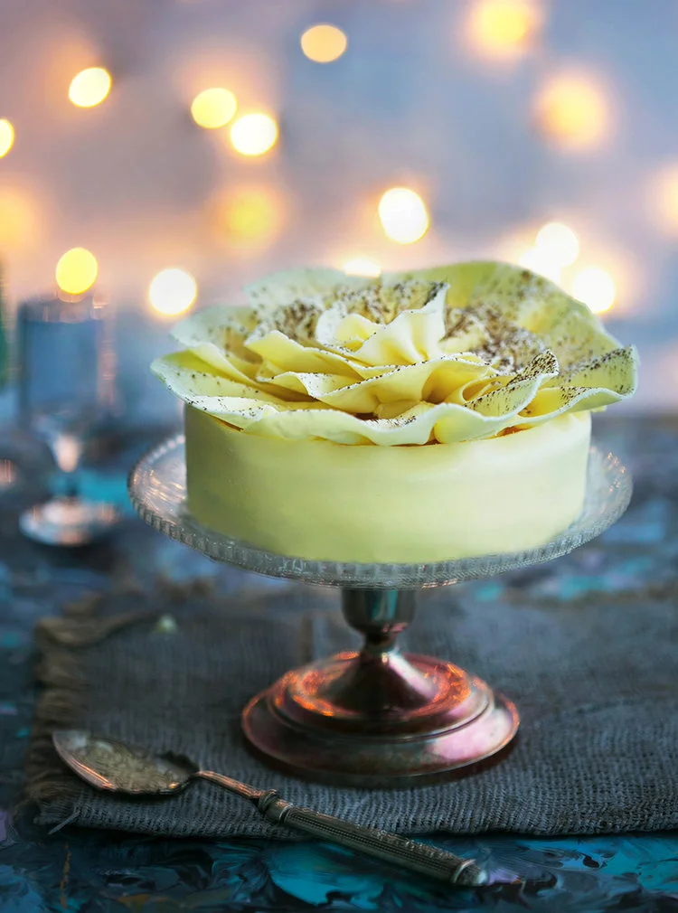 WhiteChocolateCake1-1.jpg