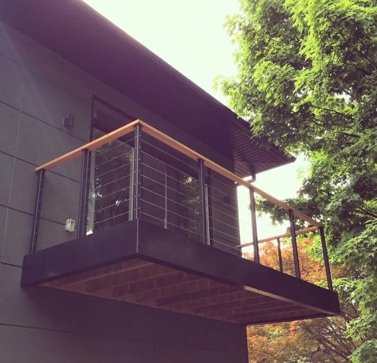 arthurs balcony.jpg