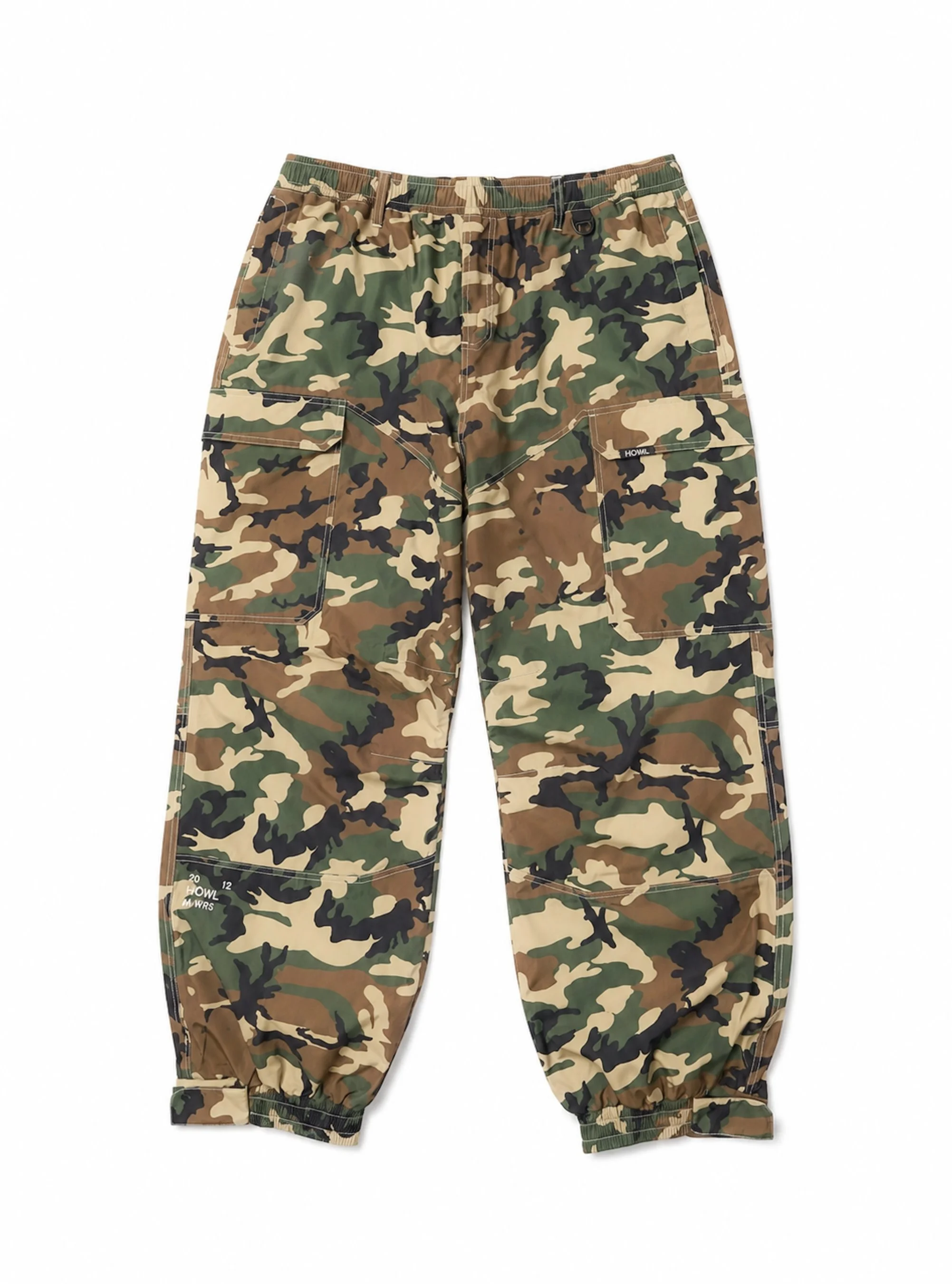 FLATYLAY_INSULATED_CAMO.jpg