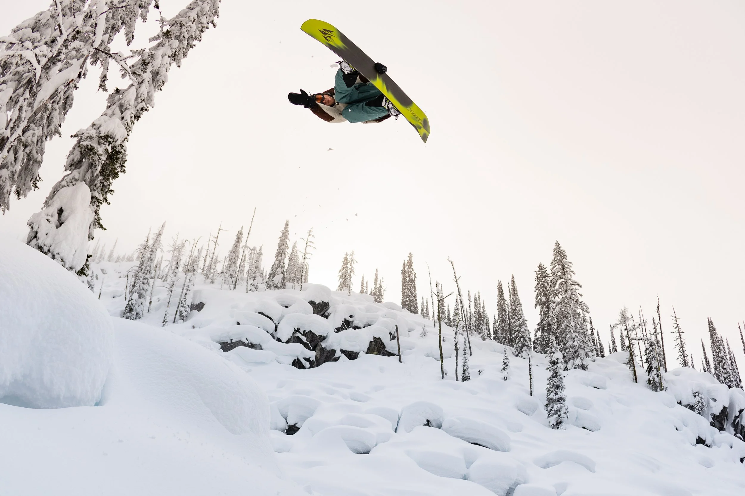 2025-Jones Snowboard-Andrew Miller-257.jpg