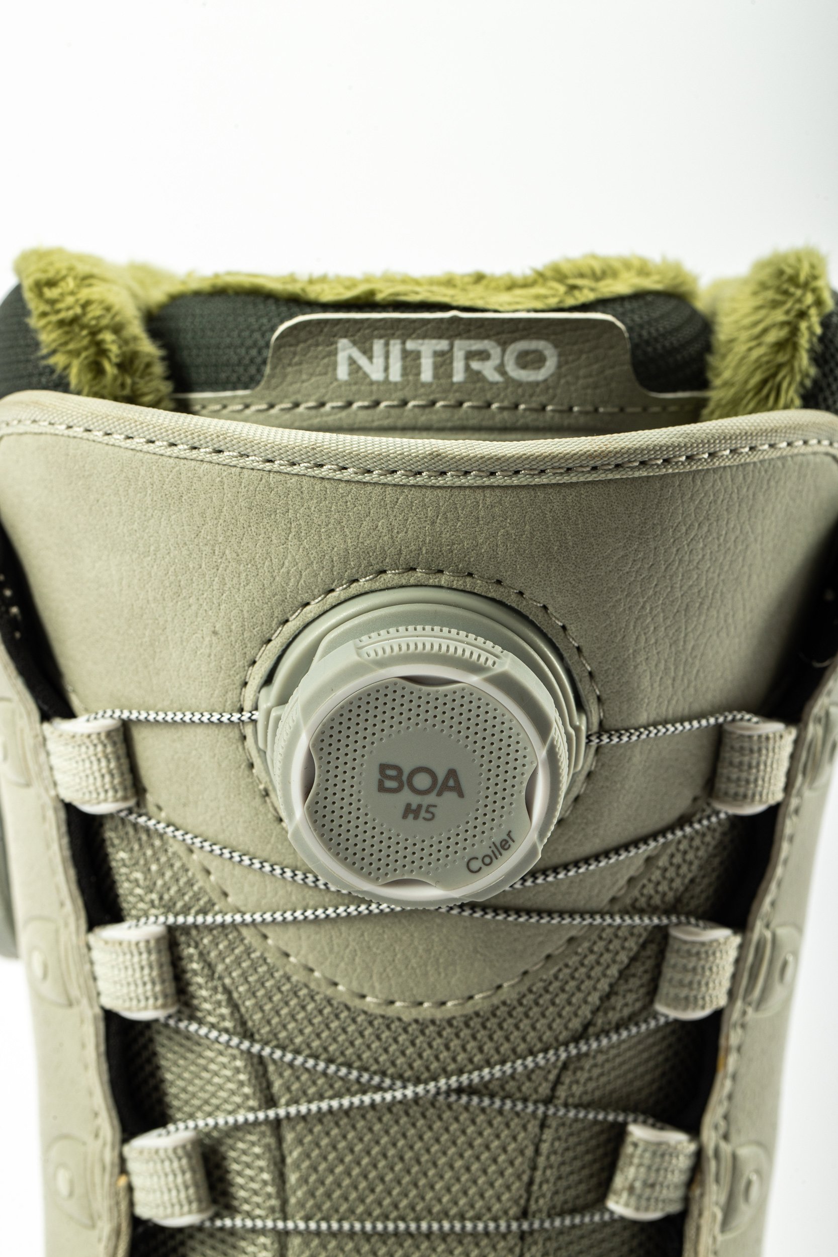 13BT21022-102_Crown-BOA-Womens-Boots_X-Hailey-Langland_Detail-1.jpg