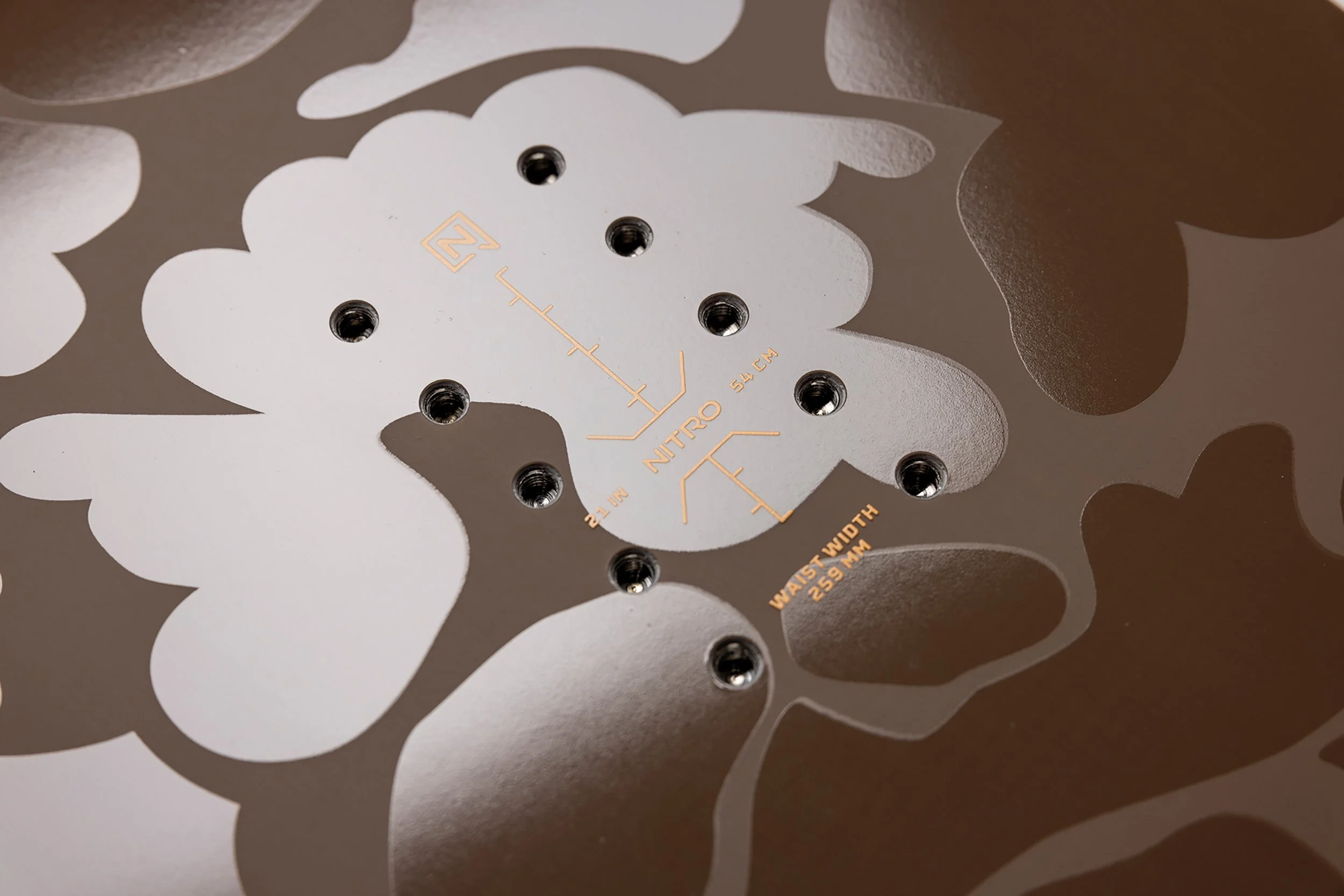 833207-001_Fintwin_Detail-2.jpg