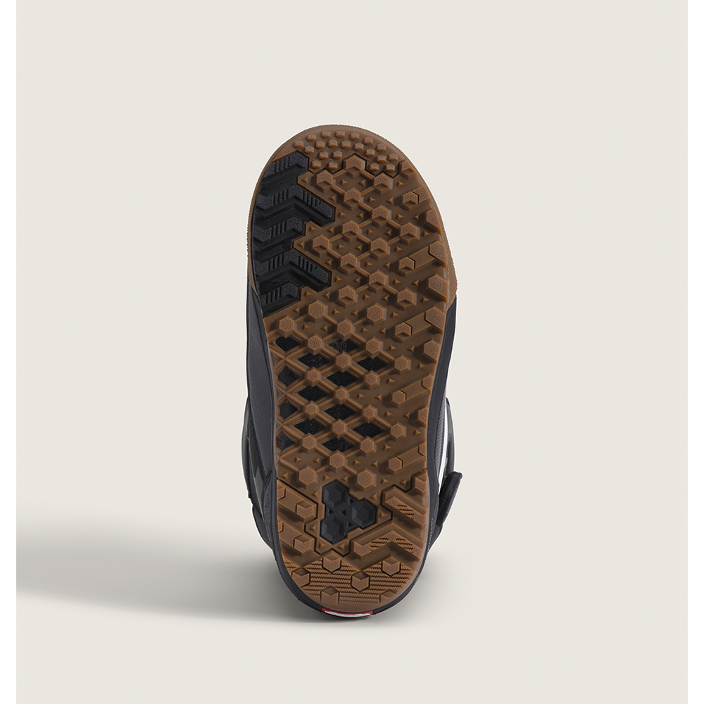 2027 vans aura pro black white 5.png