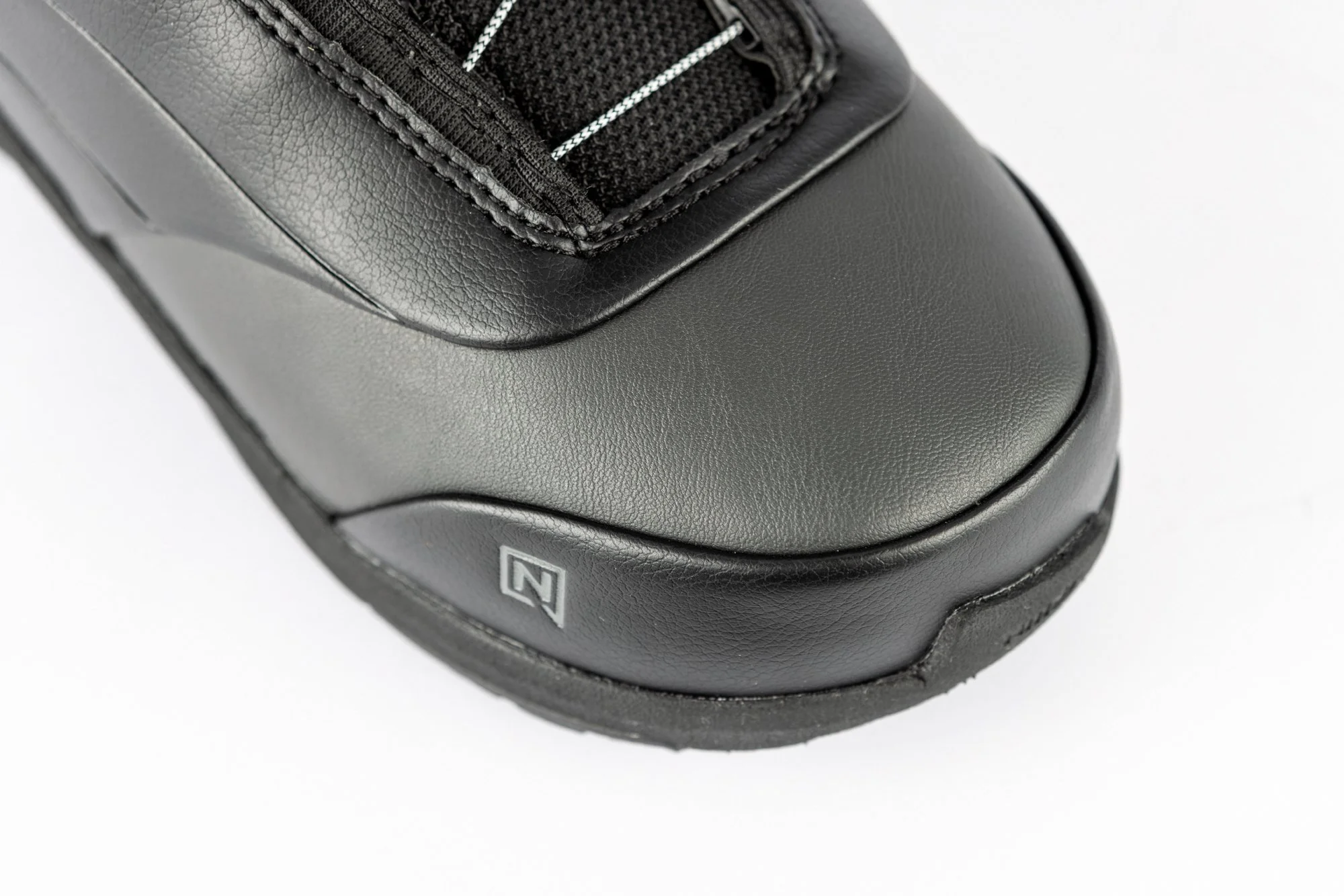848724-001_Crown-BOA_Black_Detail-7.jpg
