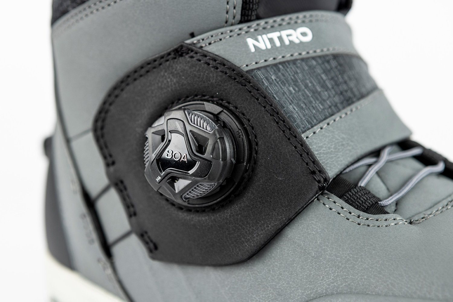 Nitro Profile Step On TLS 2025 (Charcoal) — Invasion Snowboard 