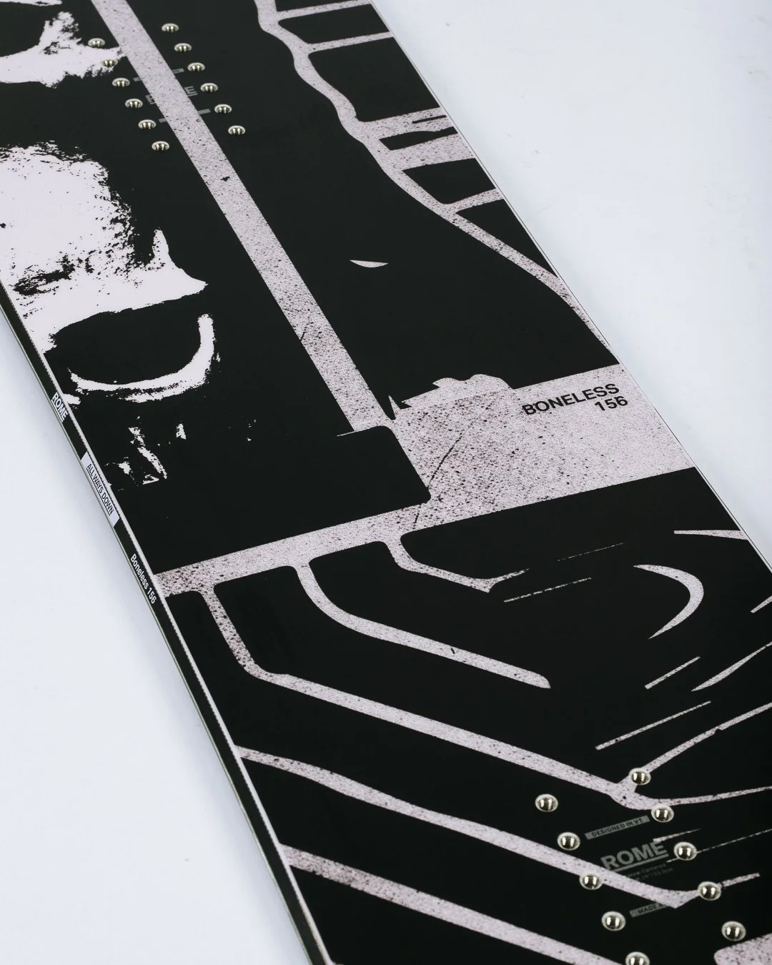 2526_SNOWBOARD_BONELESS_ART.jpg