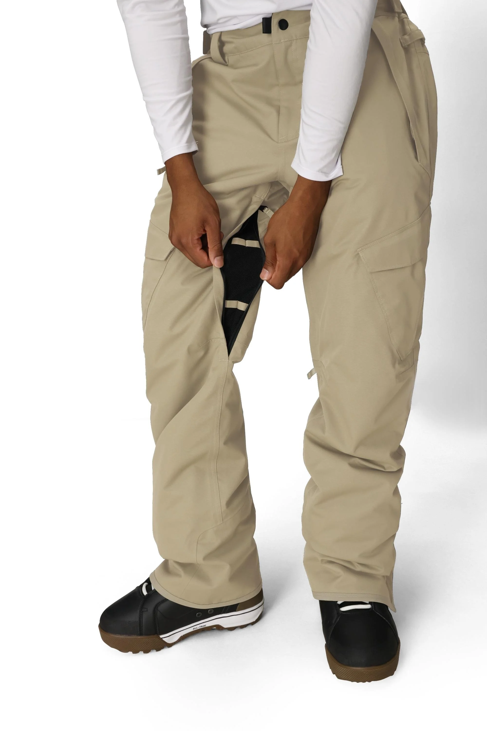 2000X3000_WHT_MENS 686 INFINITY INSULATED CARGO PANT_M5WN252_SGE_07.jpg