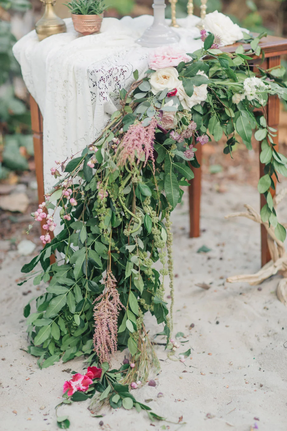 BohemianBridalEditorial-by SimplyFlowers-and-Jessica Bordner Photography-13.jpg
