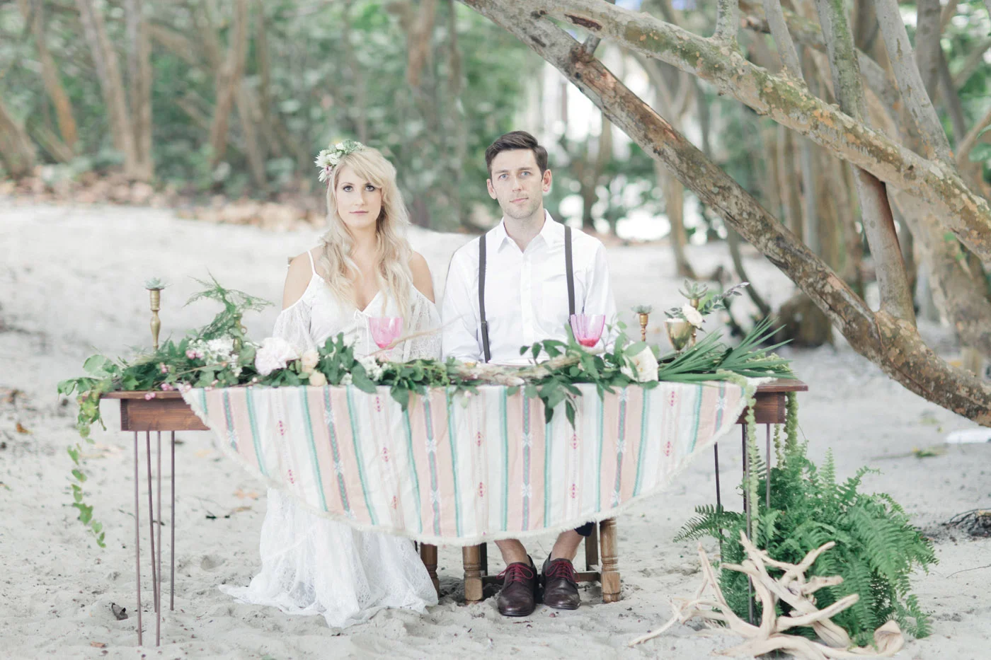 BohemianBridalEditorial-by SimplyFlowers-and-Jessica Bordner Photography-17.jpg
