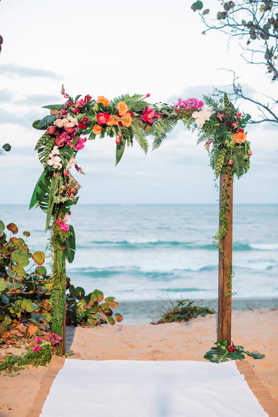 MakinsonRyanWedding-by-SimplyFlowers-and-ElainePalladinoPhotography-16.jpg