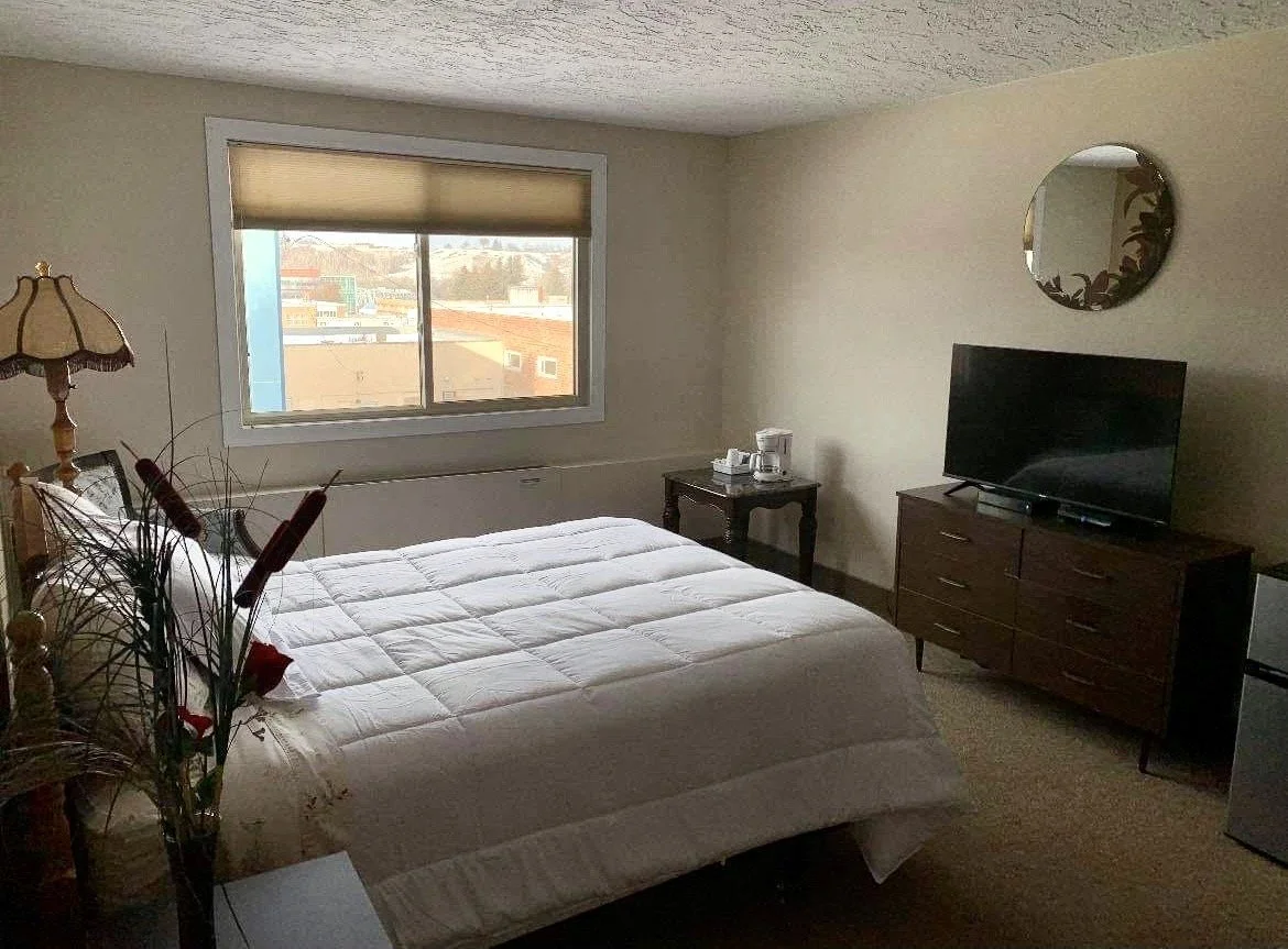 Room Gallery — The Villa Medicine Hat