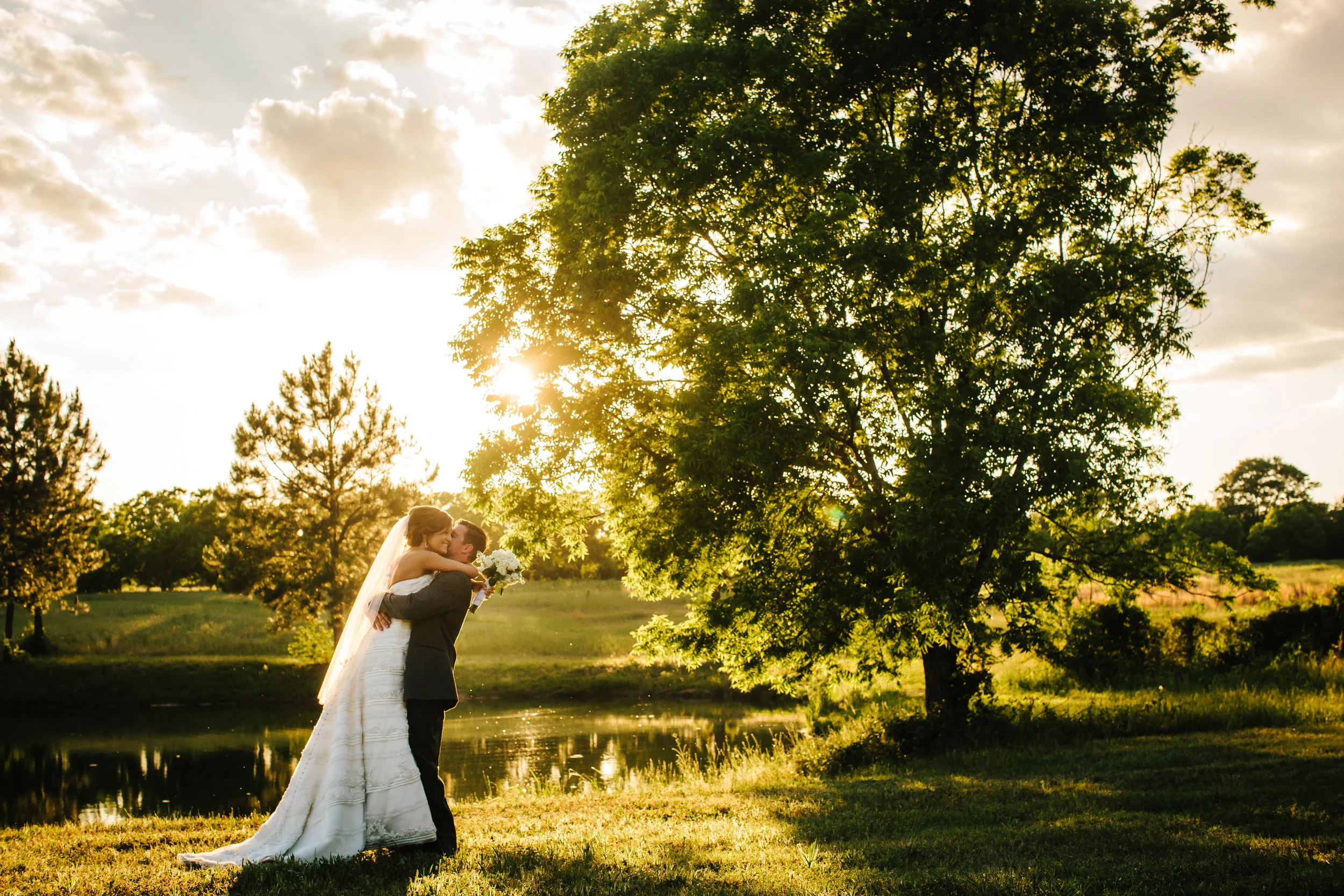 Bride & Groom Lakeside - Macon Wedding Photographer