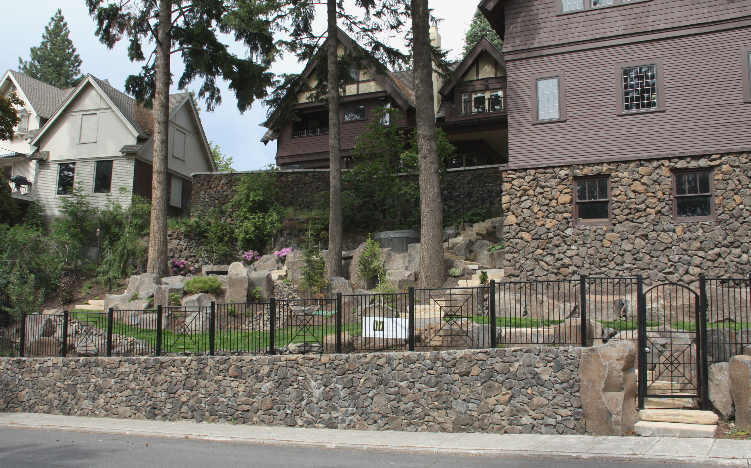 spokane boulder wall landscaping