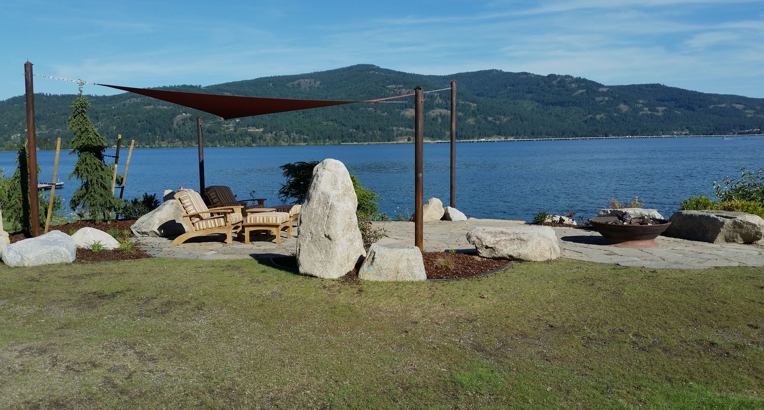 lakeside patio northwest boulders