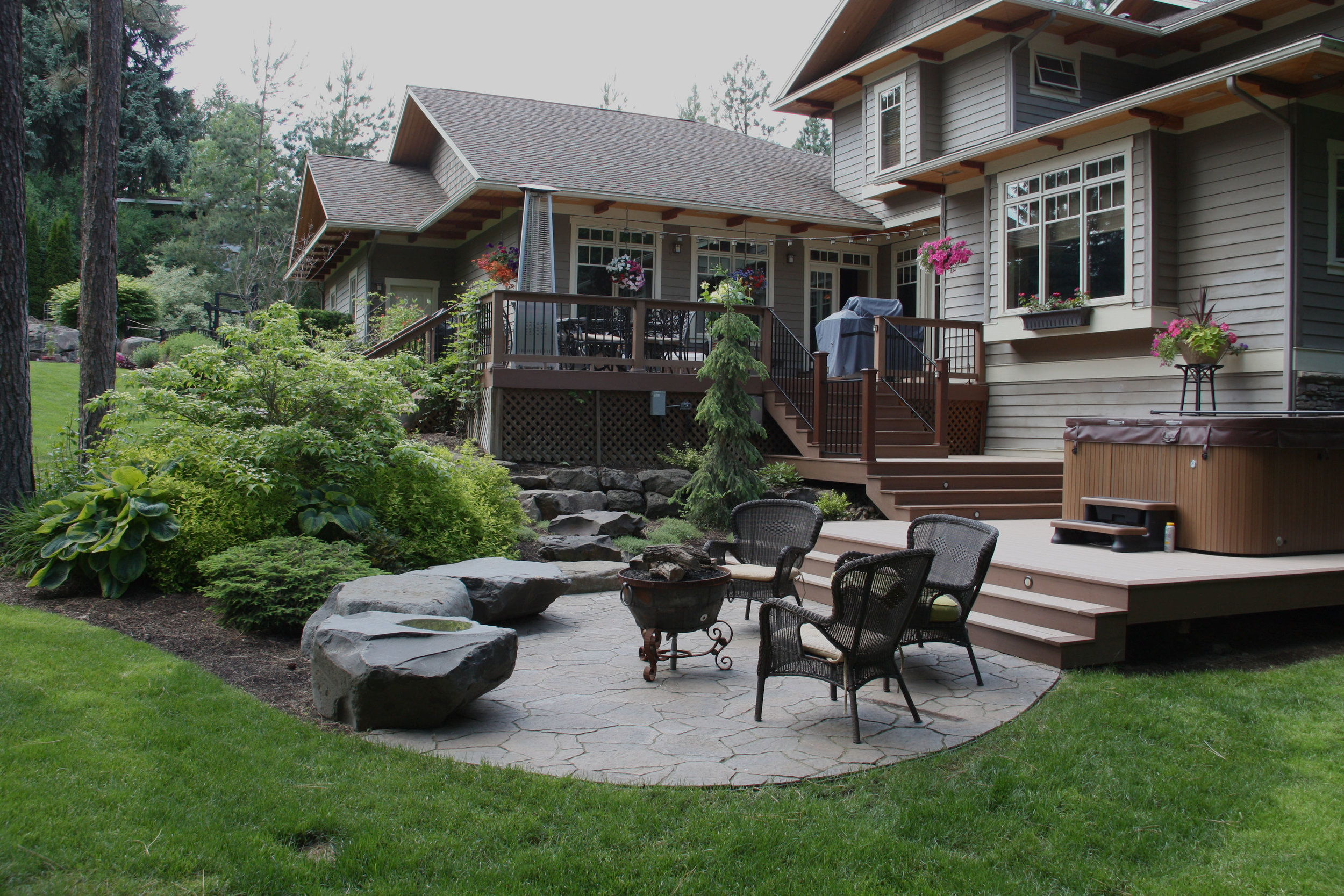 belgard-mega-arbel-paver-patio.JPG