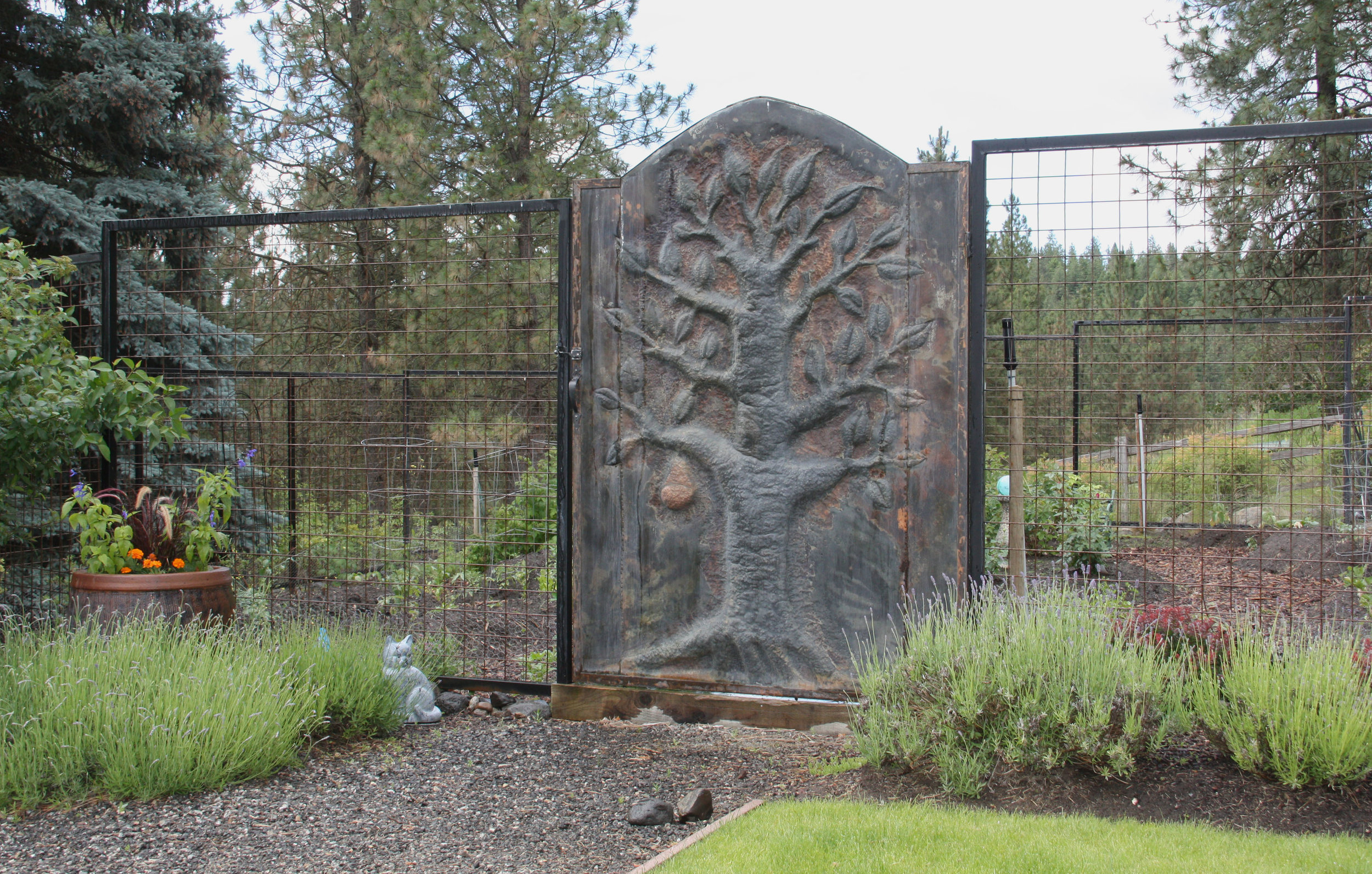 spokane metal sculpture garden gate