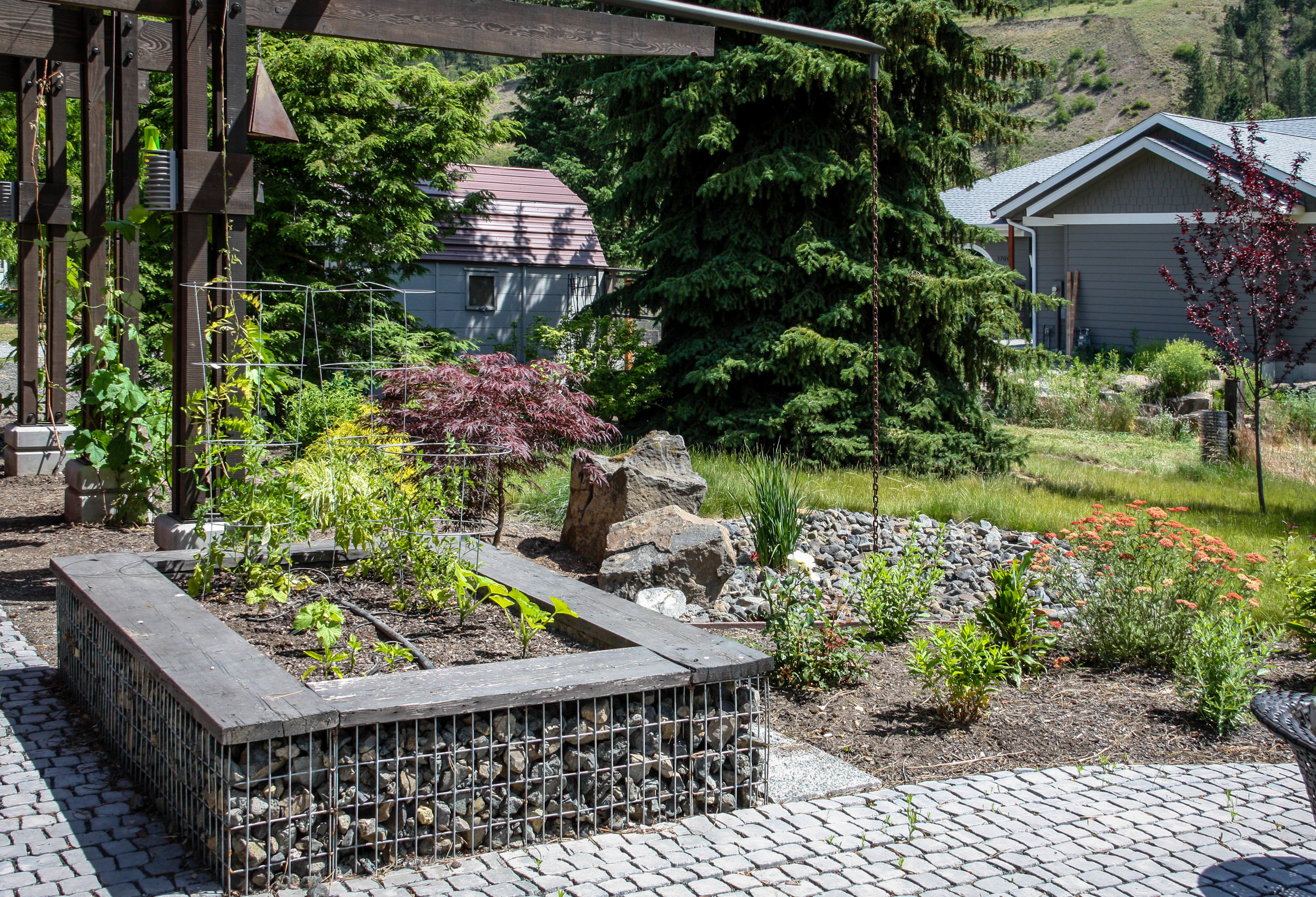 gabion raised vegetable bed and contemporary spokane landscaping