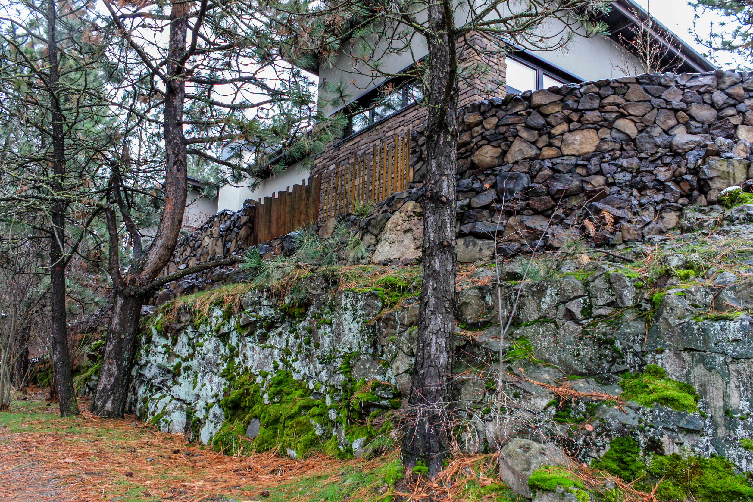 spokane passive house on south hill basalt outcrop