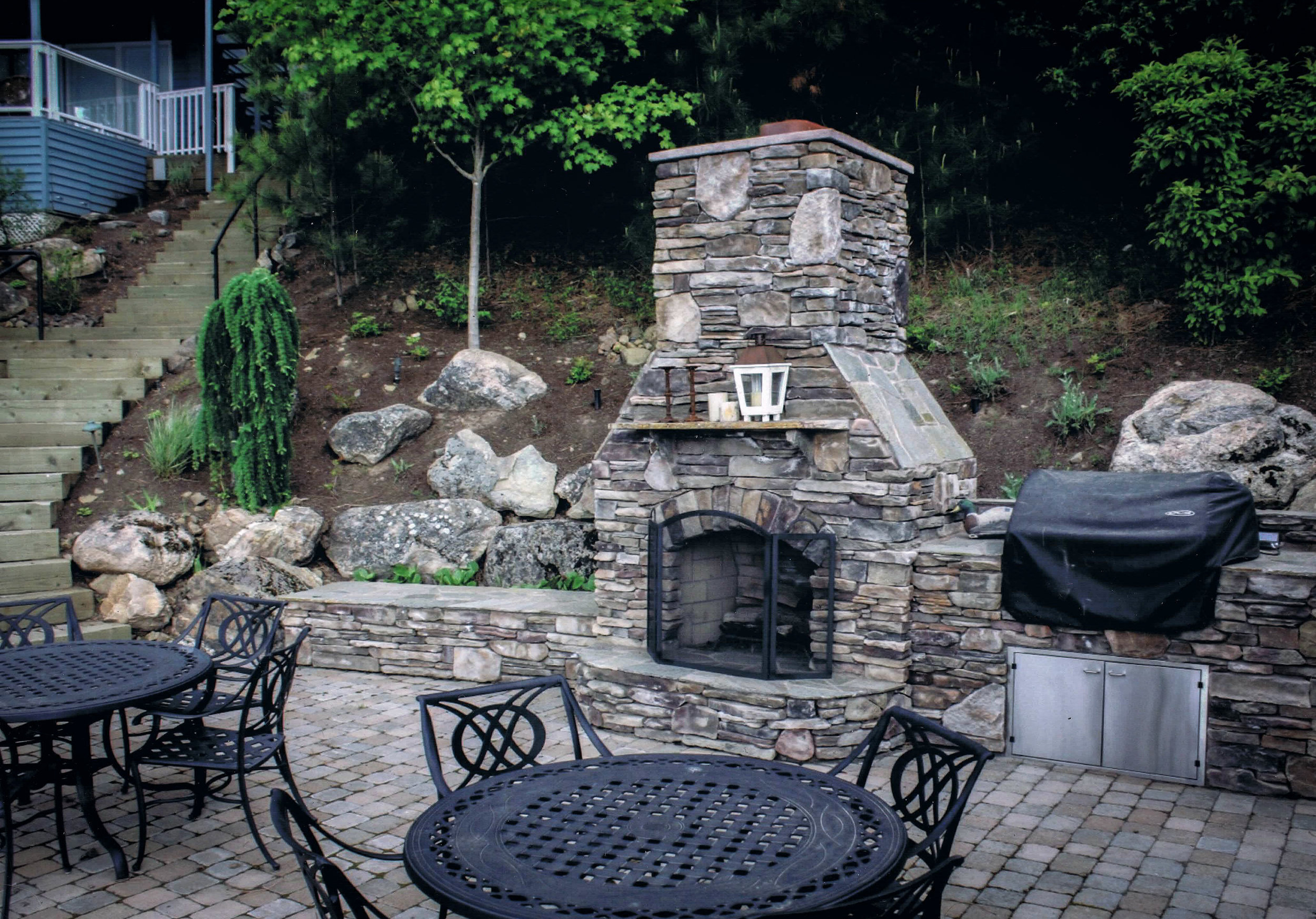 natural-stone-outdoor-fireplace.jpg