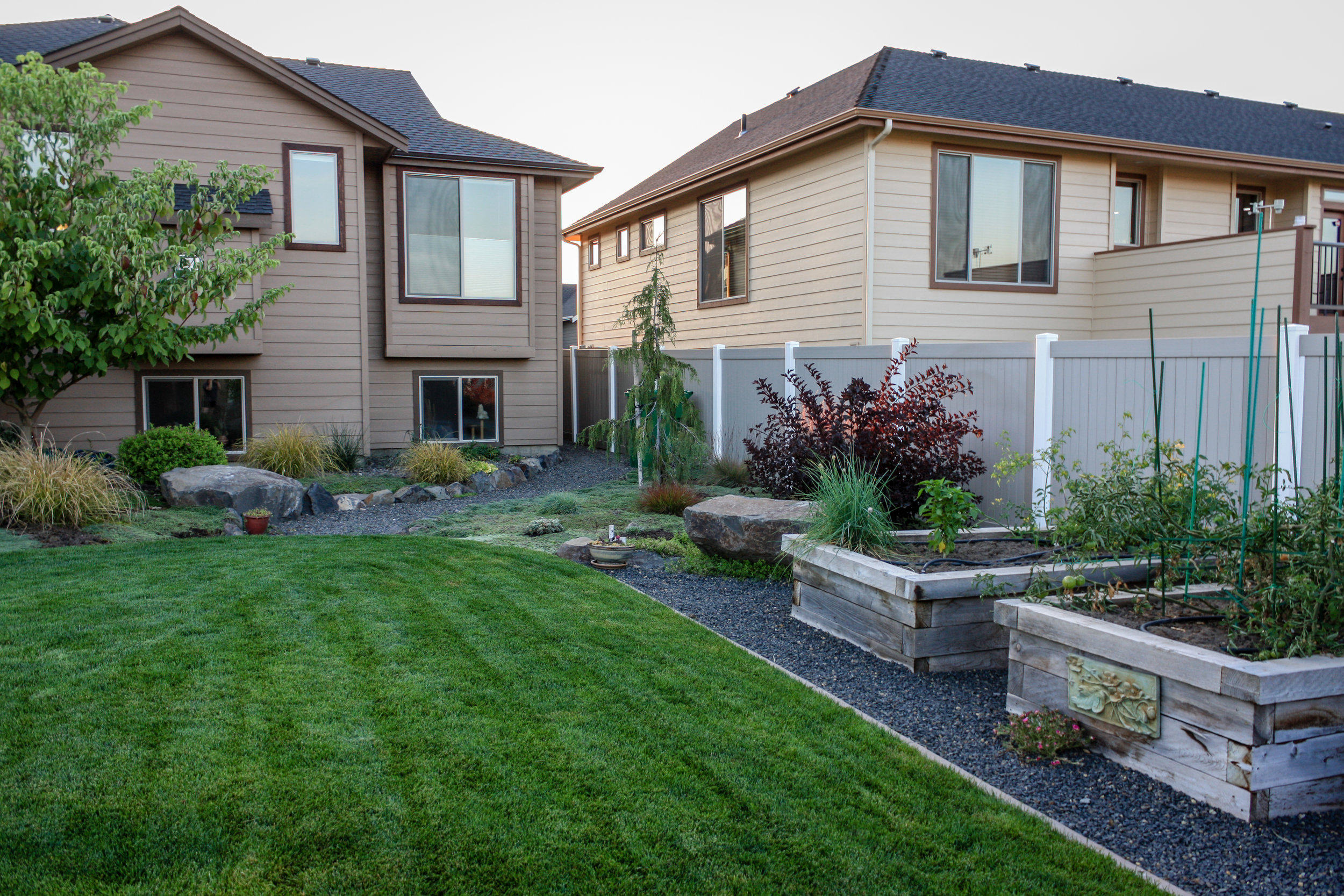 wooden raised vegetable garden beds 