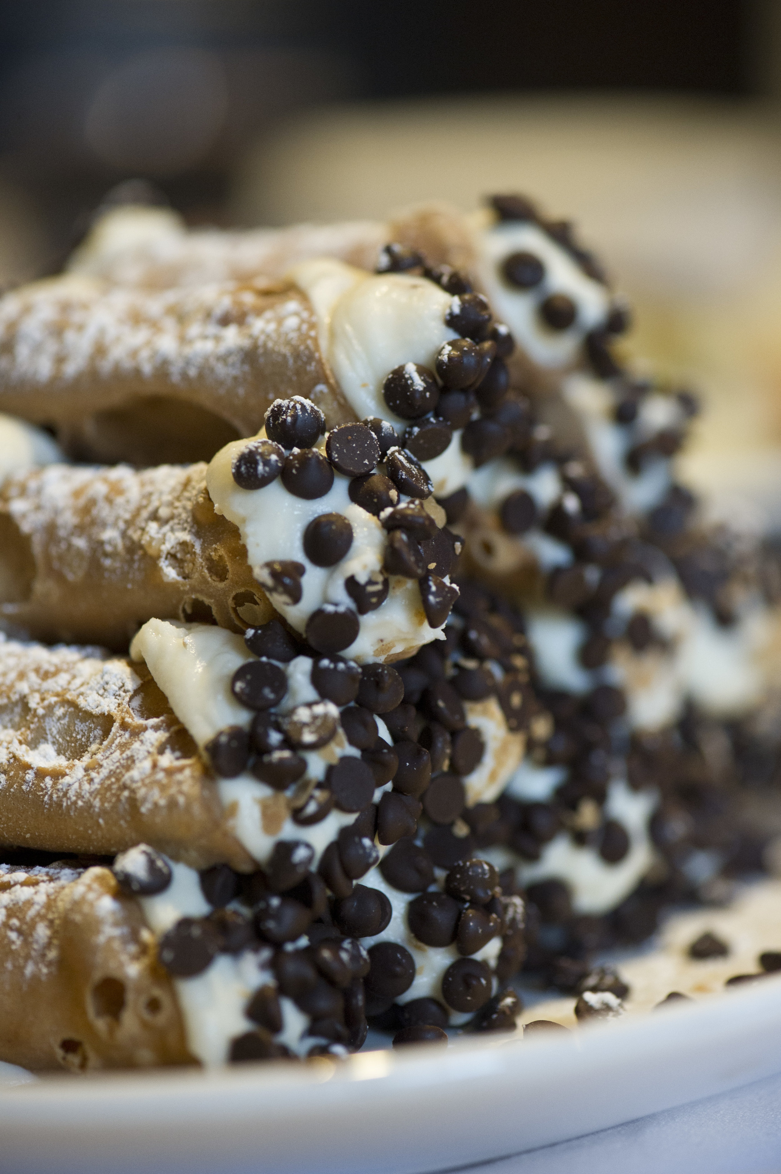 Impress your guests with Cannoli