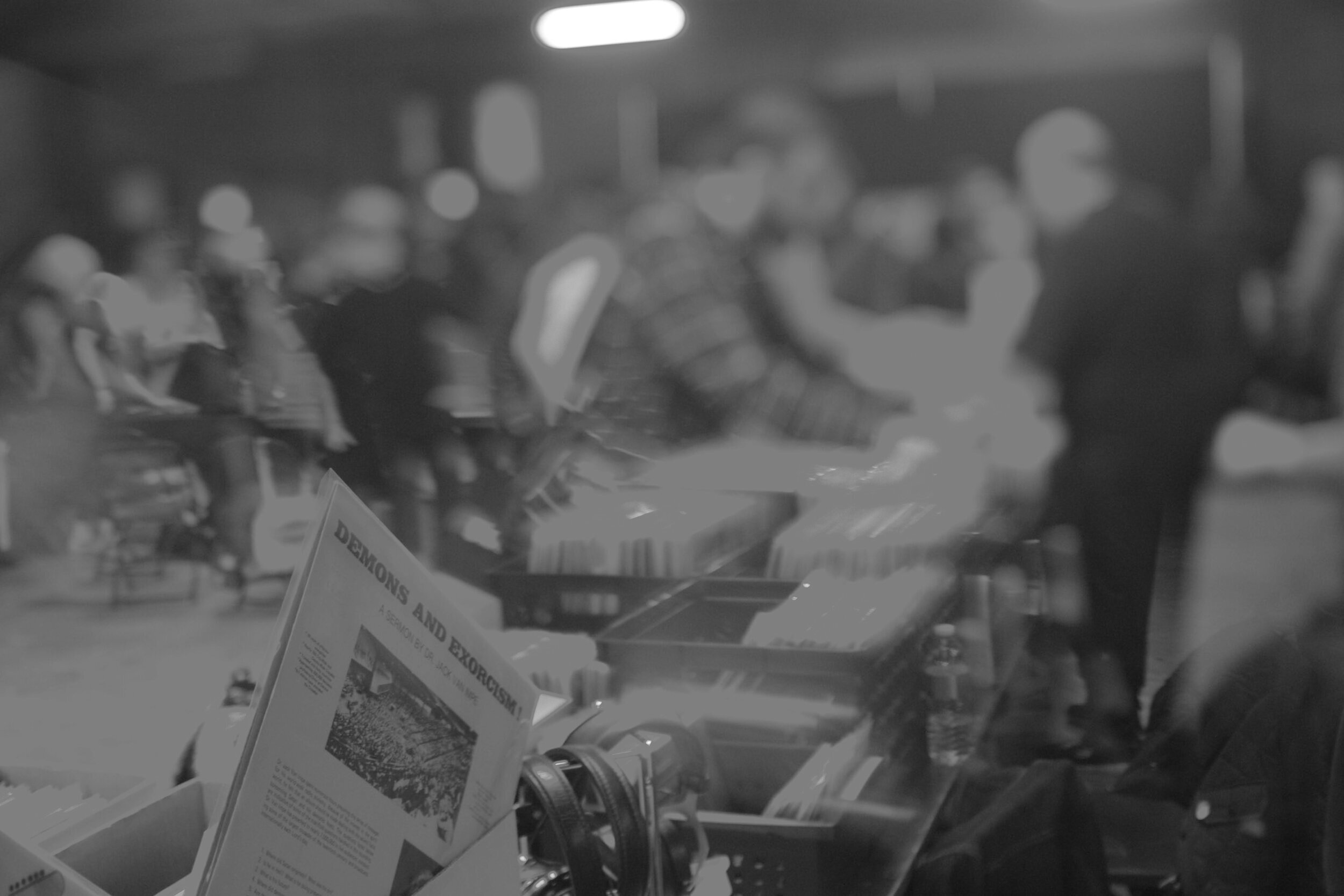 CRATE DIGGERS @ HOUSE OF VANS