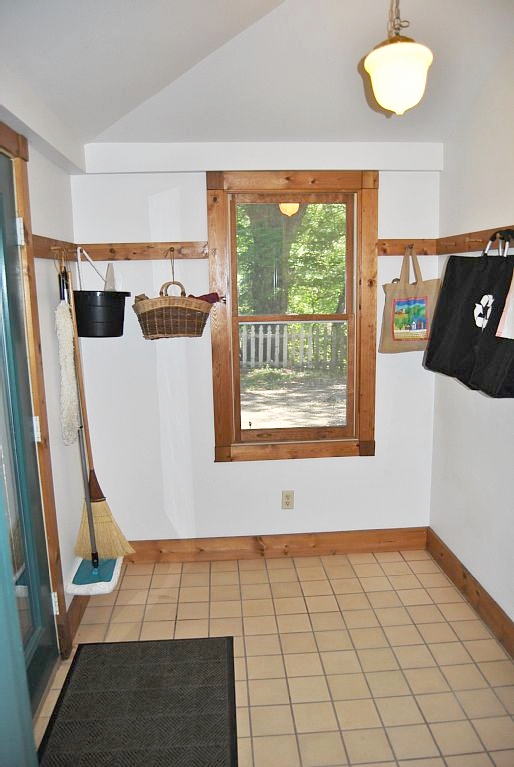 Large mudroom