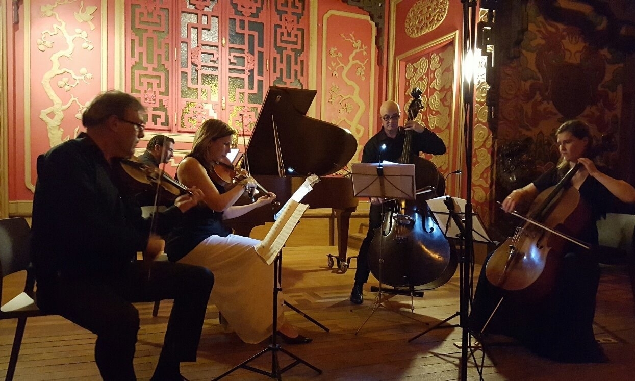 Kate Hamilton with members of the Musicami Chamber Music Society on May 11, 2016 at the Maison de L'Asie du Sud, Paris, France. Works of Bottesini, Brahms, and the epic "Trout" Quintet of Franz Schubert.