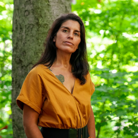 JULIA + THE WELL