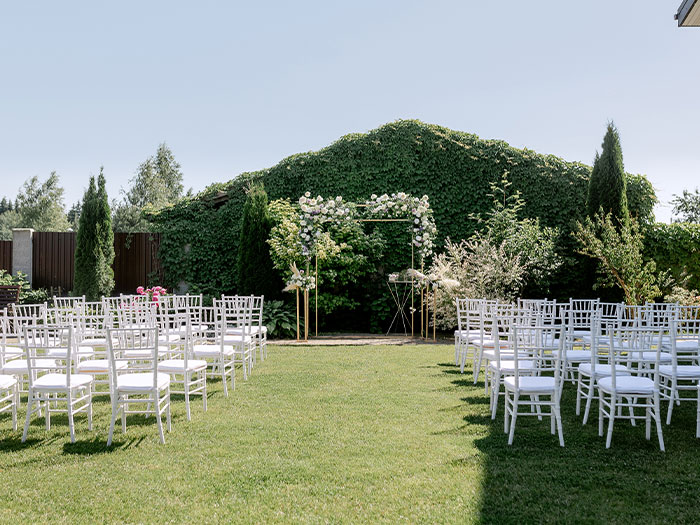 Forest Trails and Golden Fields: How Nature Makes Your Wedding Photos Unforgettable