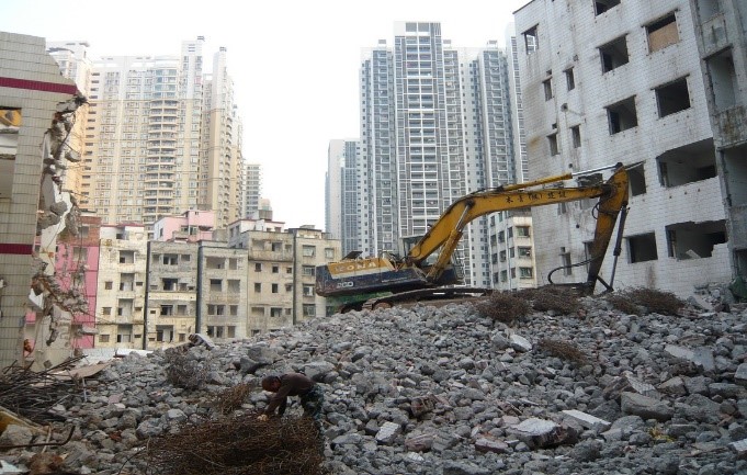 Displacement in Guangzhou, China, 2011. Photographed by Hyun Bang Shin.
